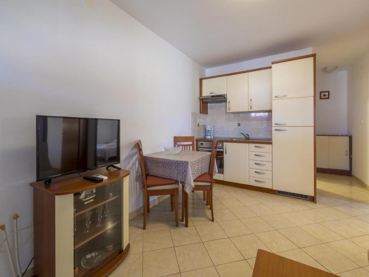 Apartments Dino Crikvenica Exterior photo